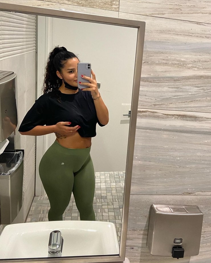 Picture Of Katya Elise Henry 