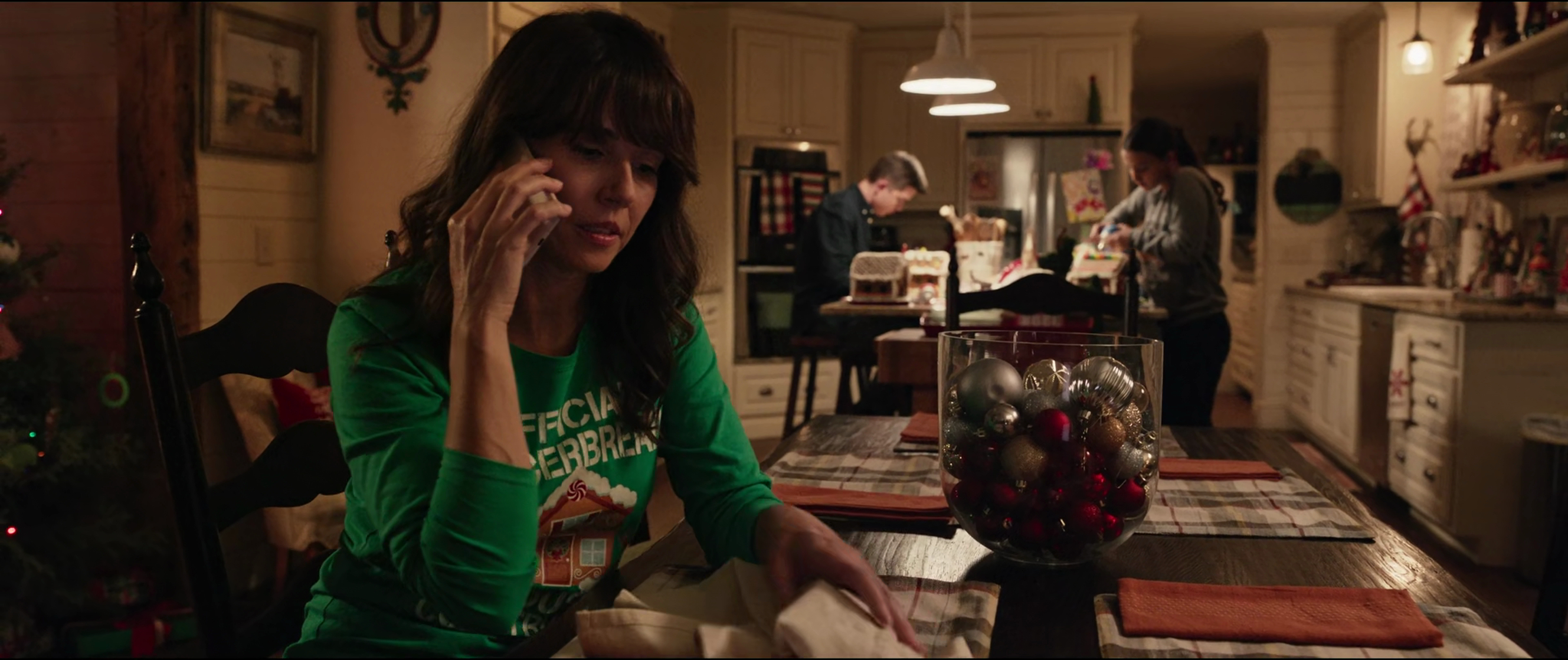 Laura Barton (Linda Cardellini)