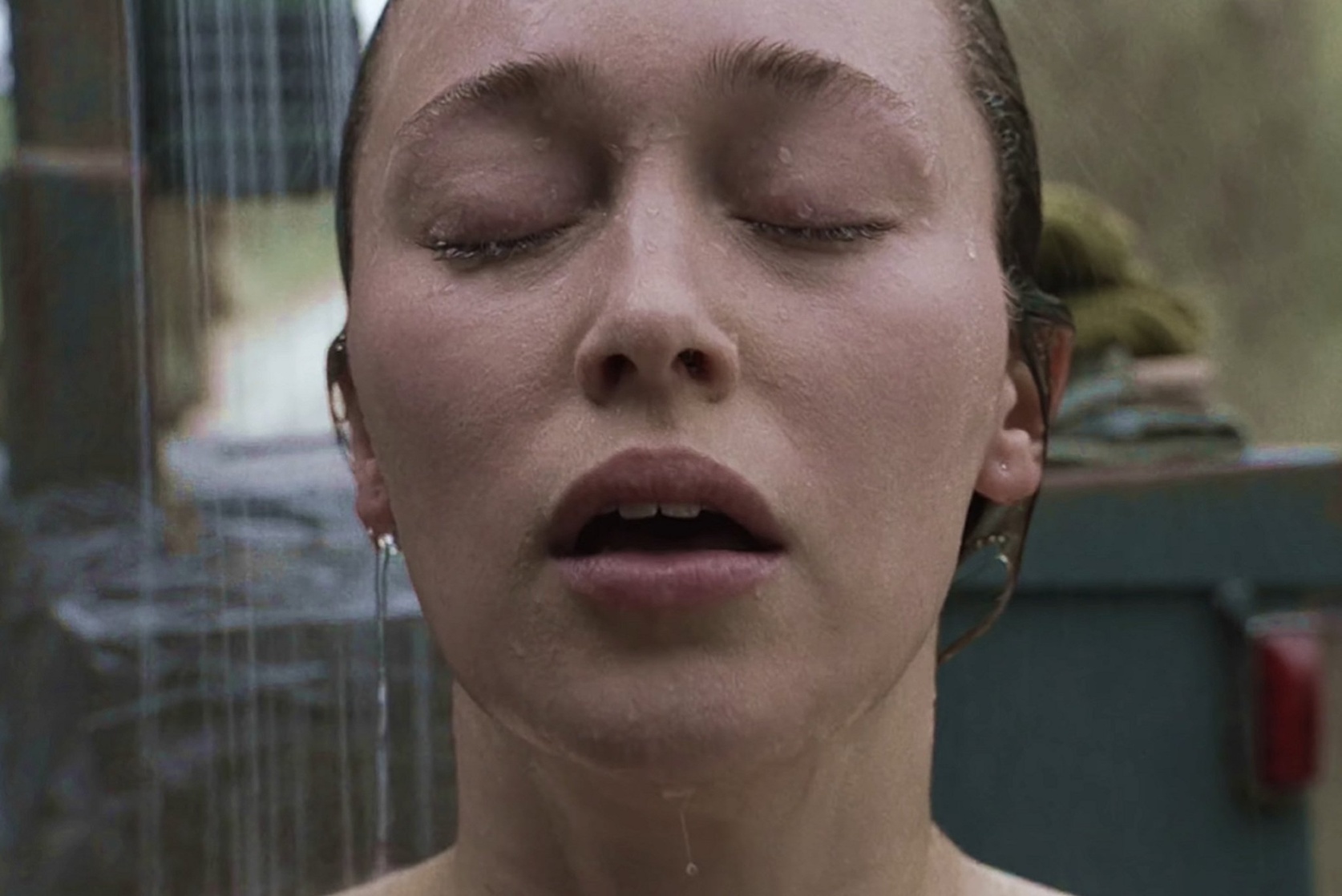 Picture of Alycia Debnam Carey