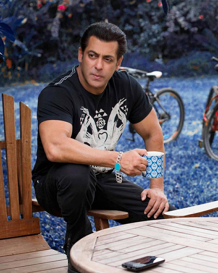 Salman Khan And His Nephew Nirvaan Khan Pose Toget