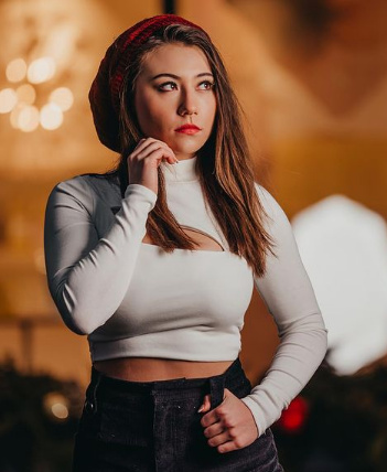 Picture of Sasha Emiri