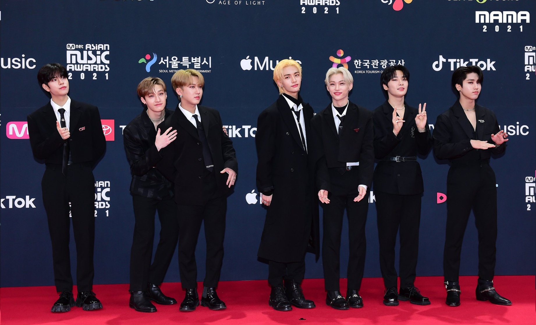 Stray Kids