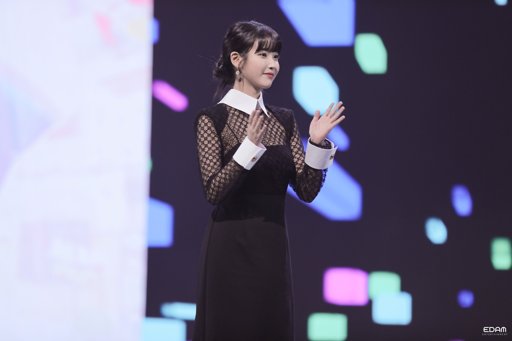 IU