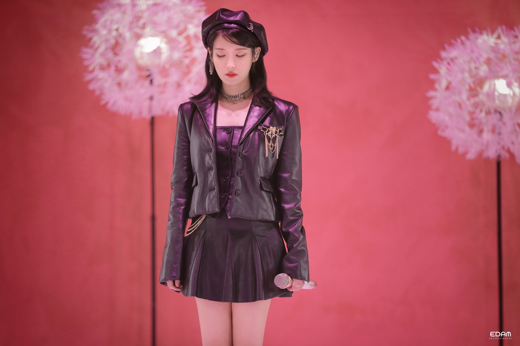 IU