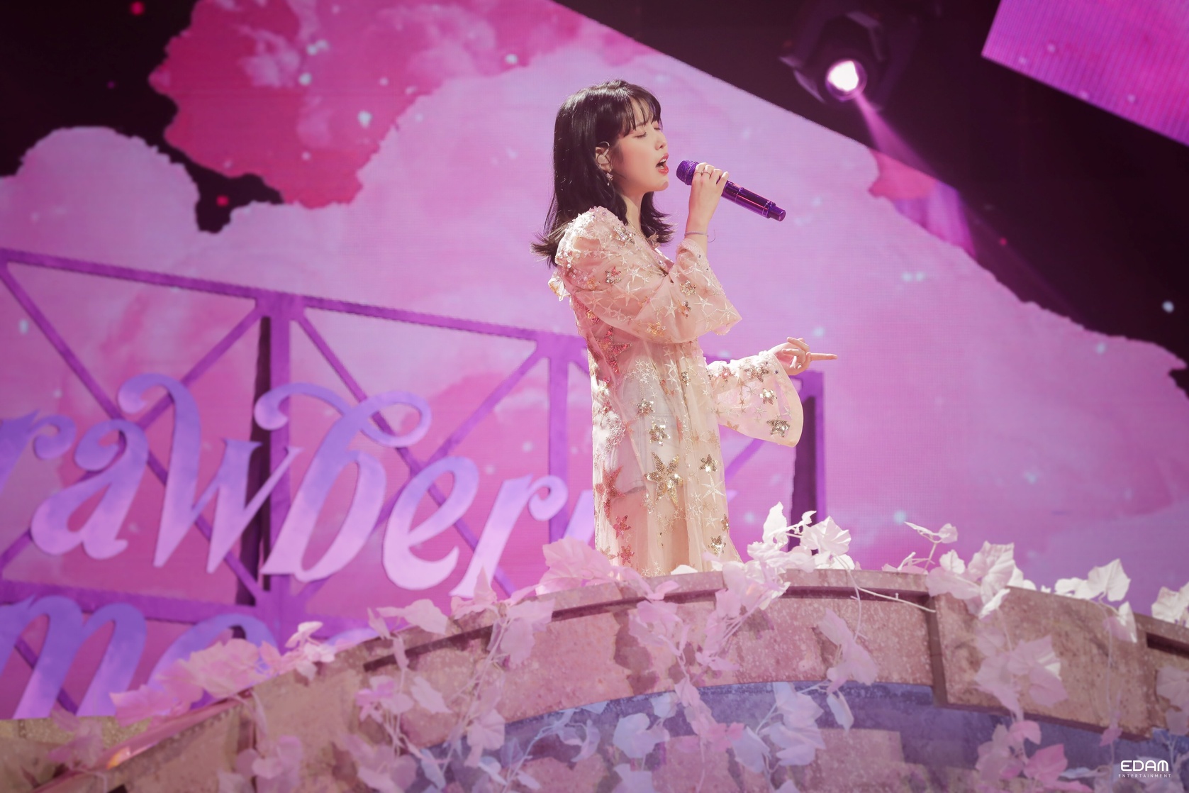 IU