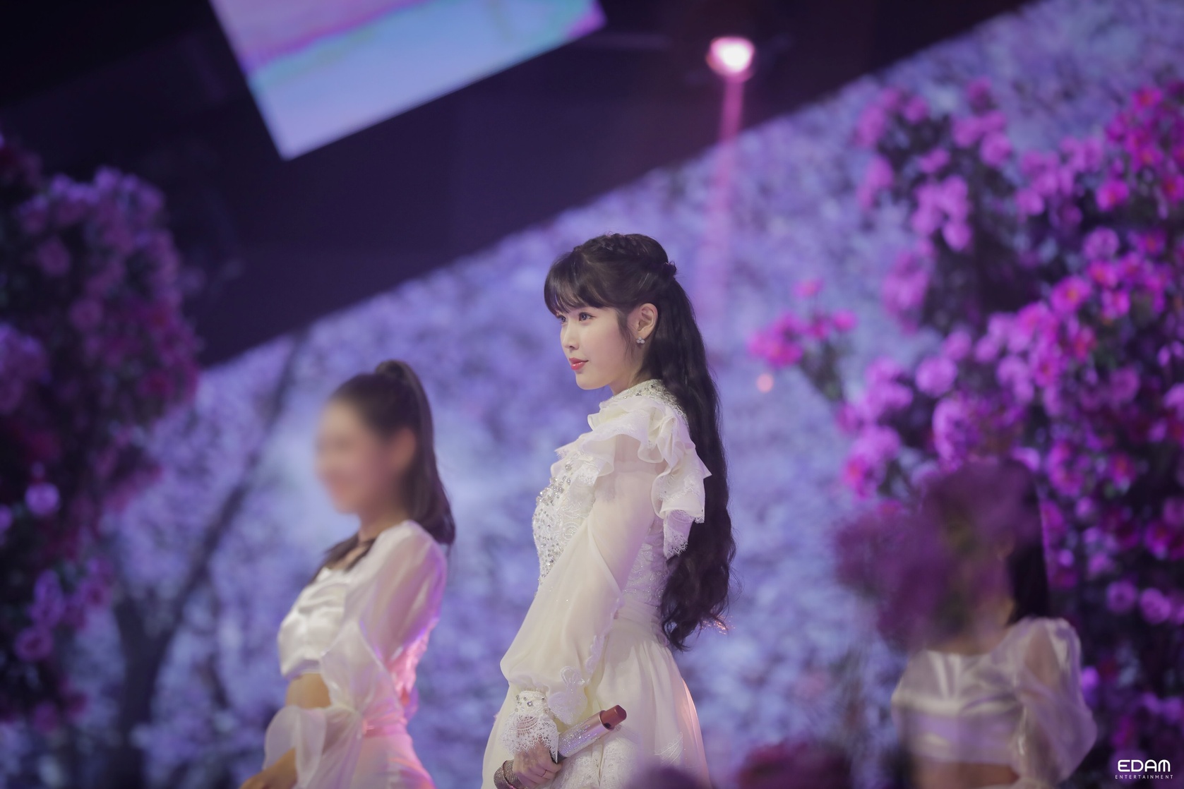 IU