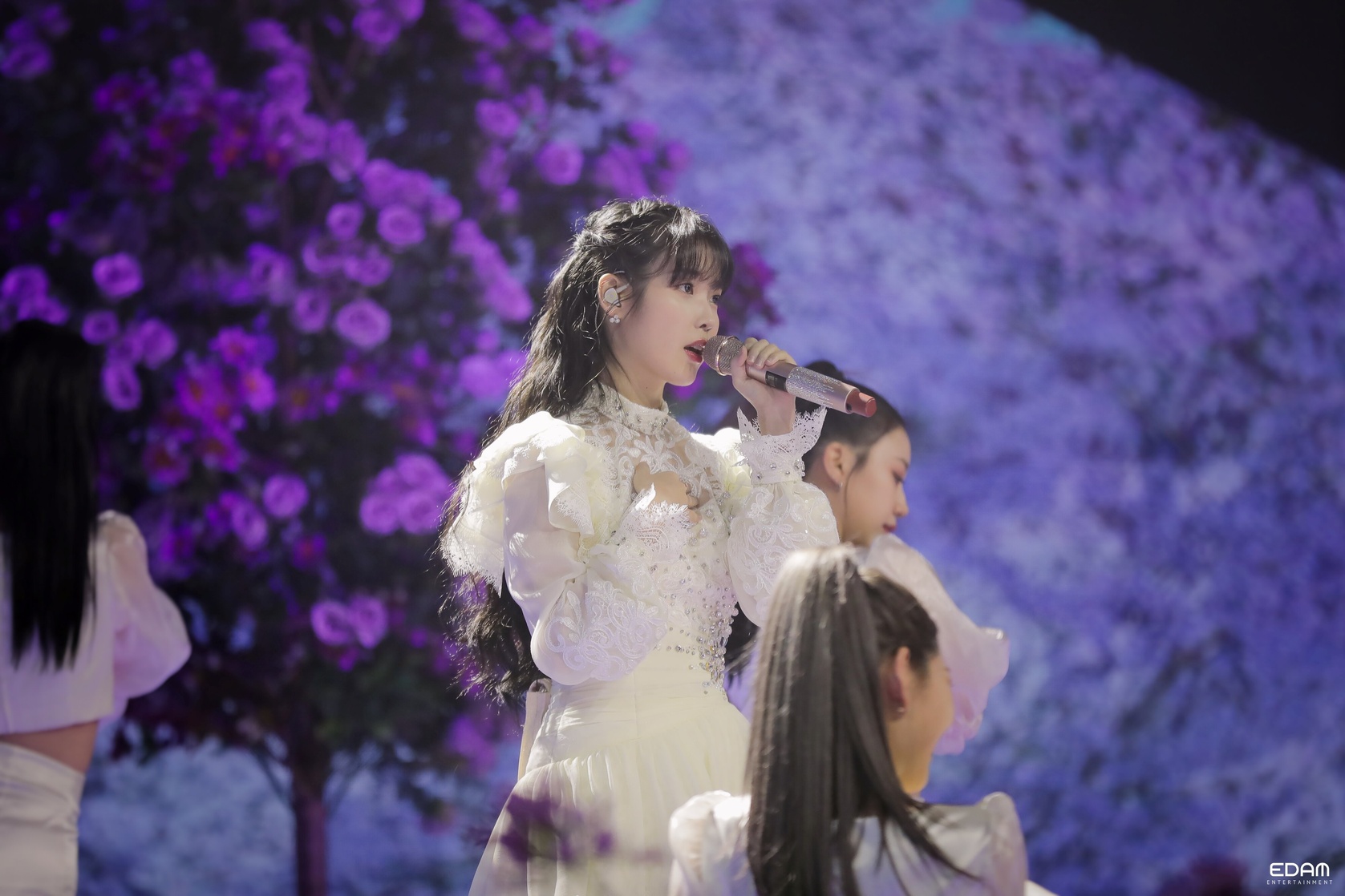 IU