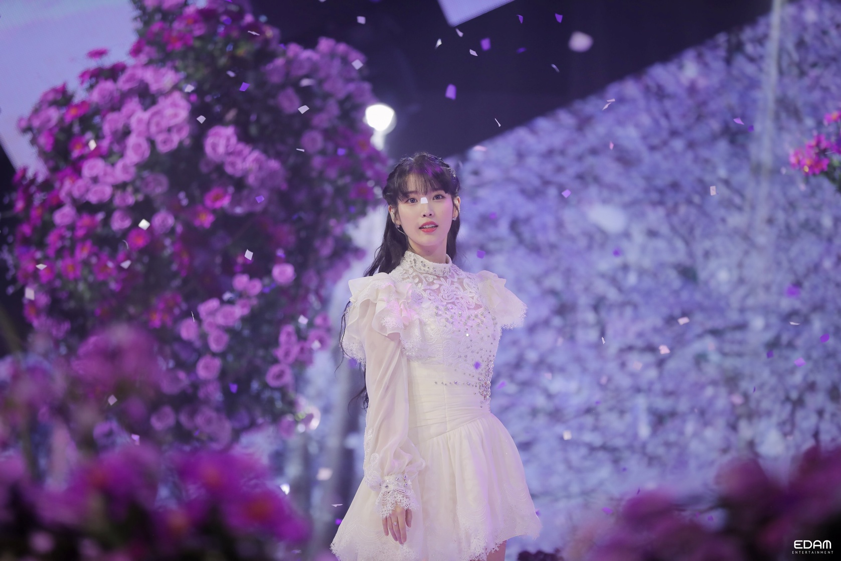 IU
