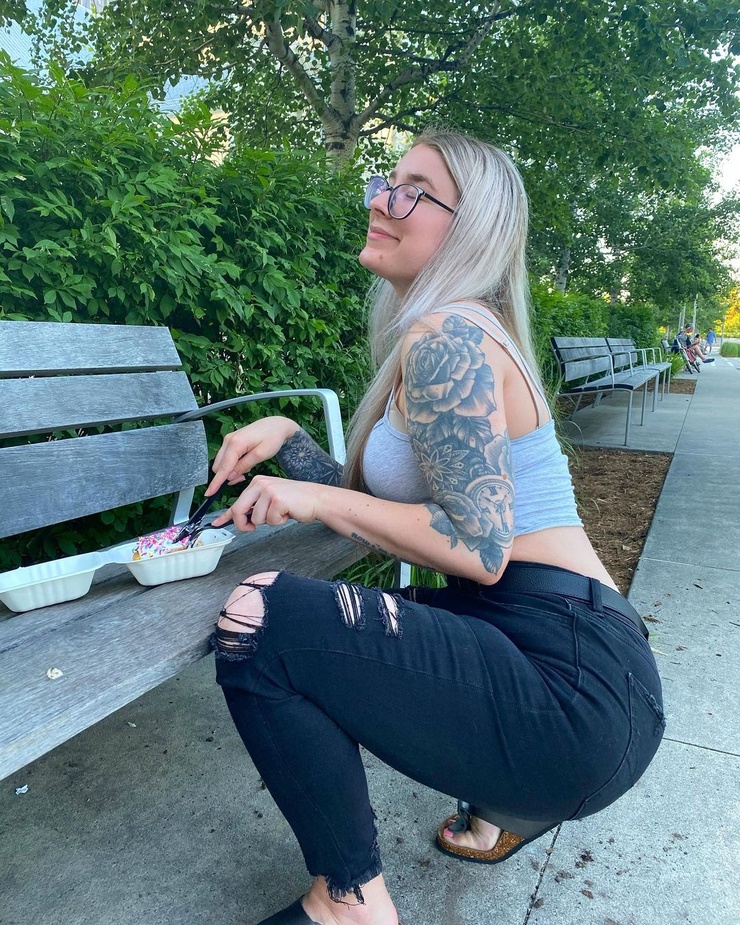 Picture of Jen Bretty