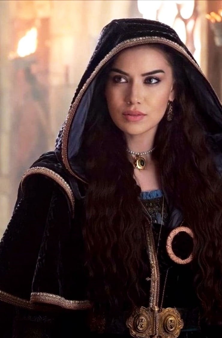 Picture of Fahriye Evcen