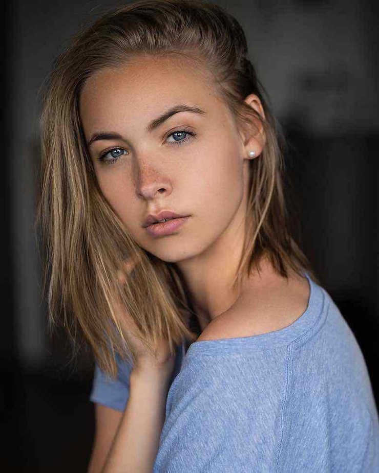 Emily Louise picture