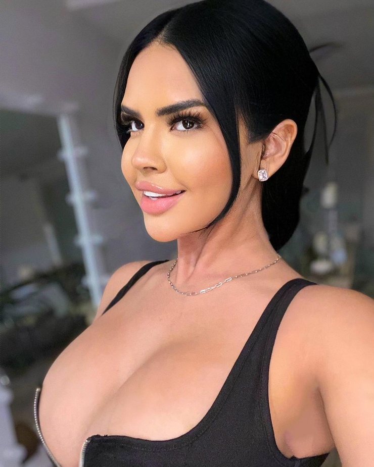 Image of Nicole Cruz