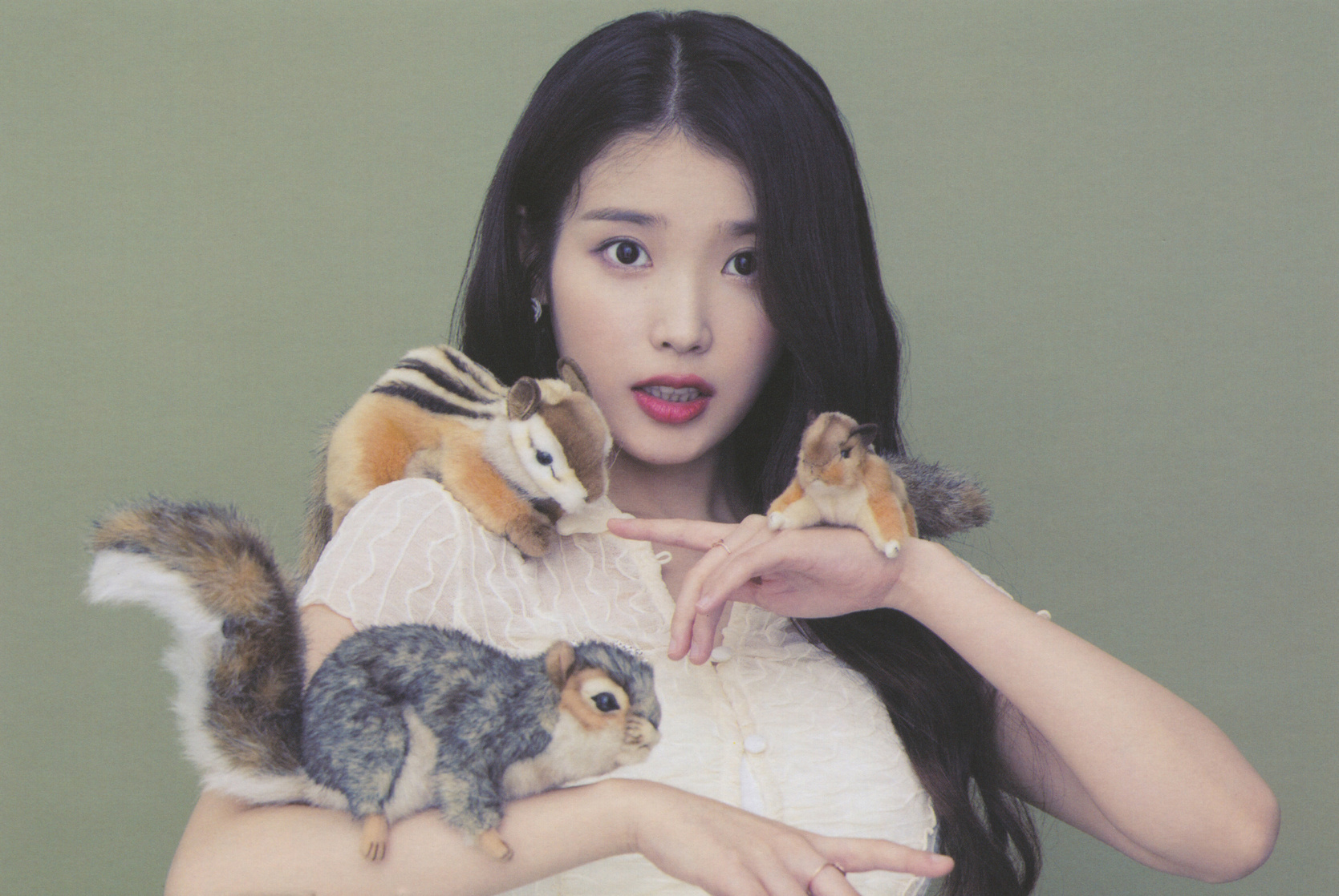 IU
