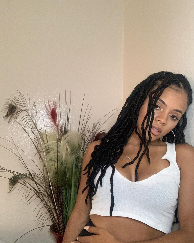 Picture of Efrangeliz Medina