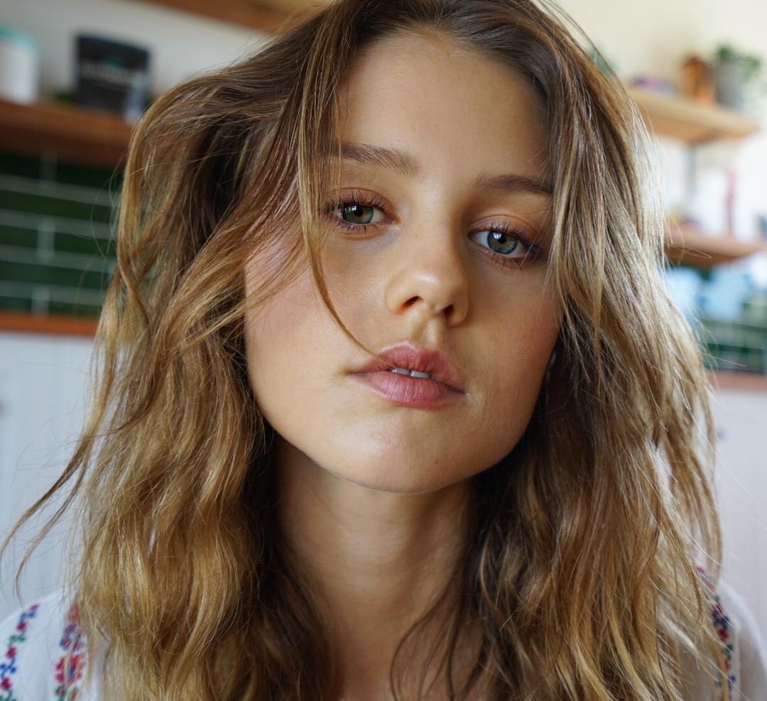 Isabelle Cornish