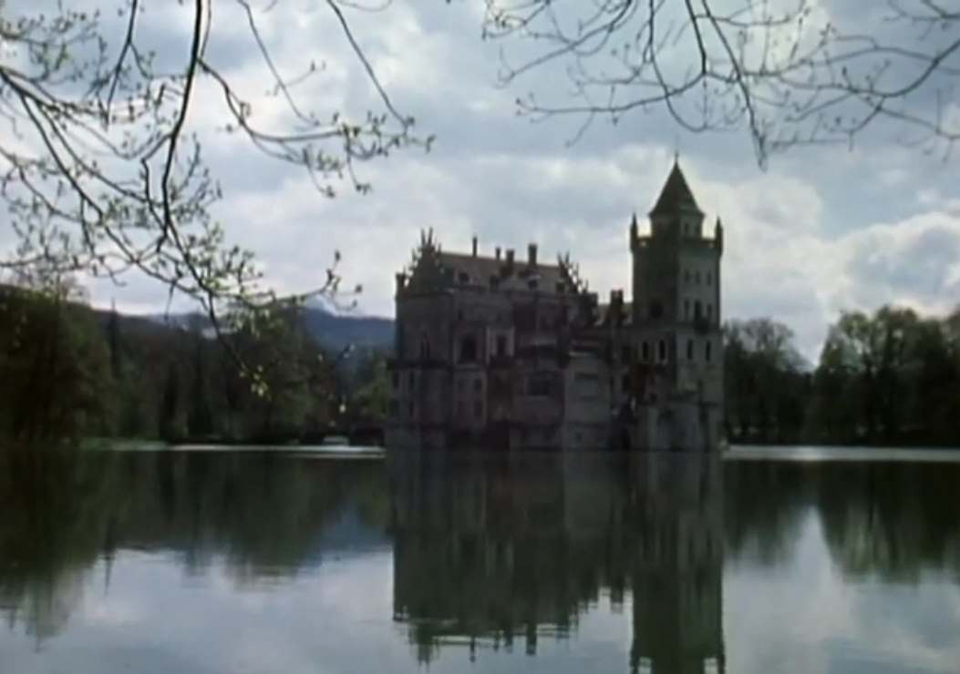 Image of Ein Sarg nach Leech