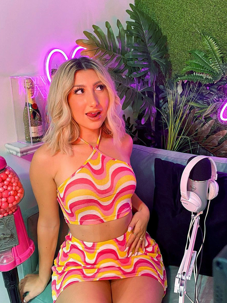 Picture of Veronica Rossi (ii)