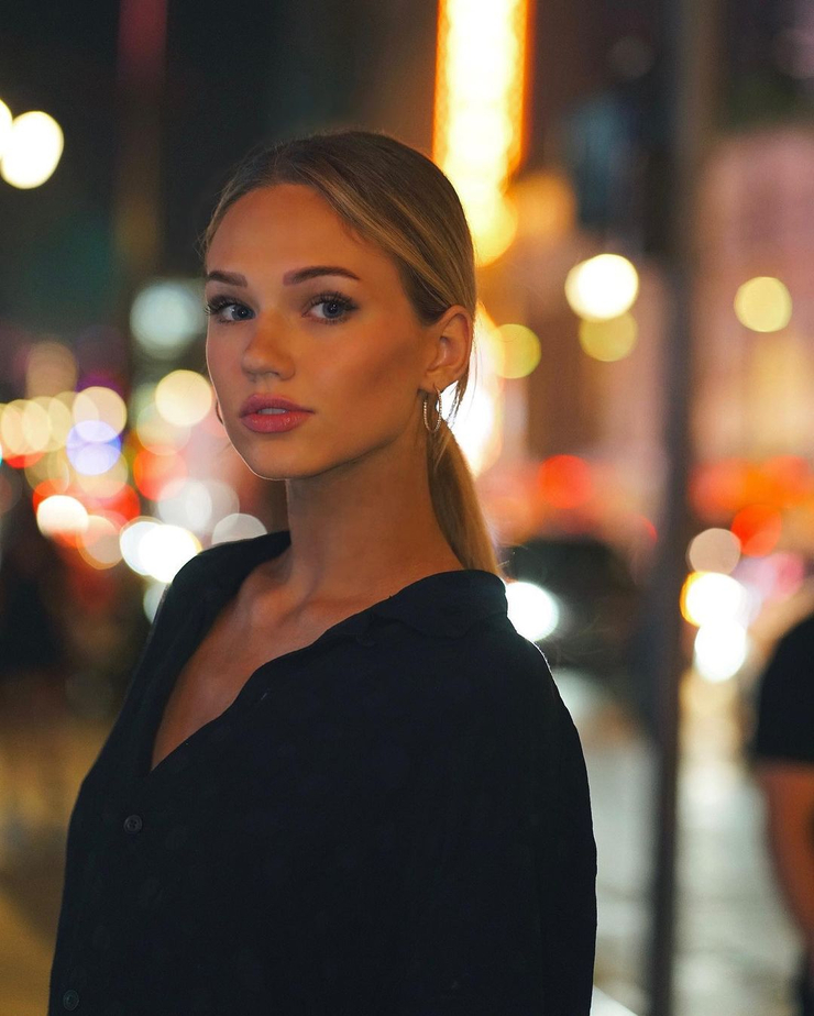 Image of Amber Black