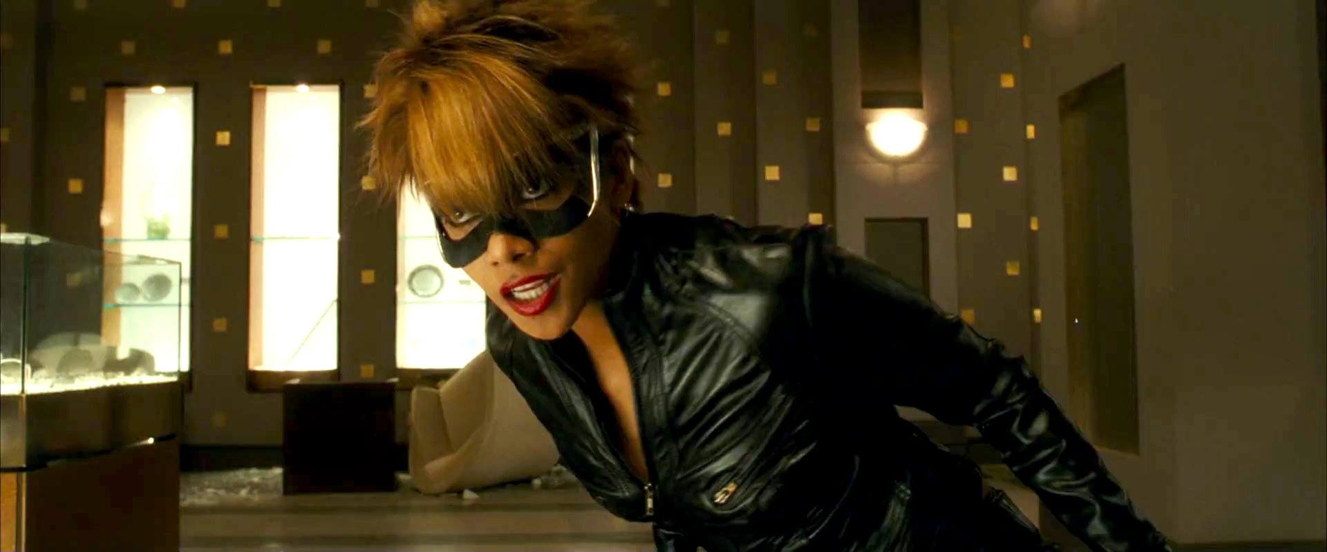 Catwoman (Halle Berry)