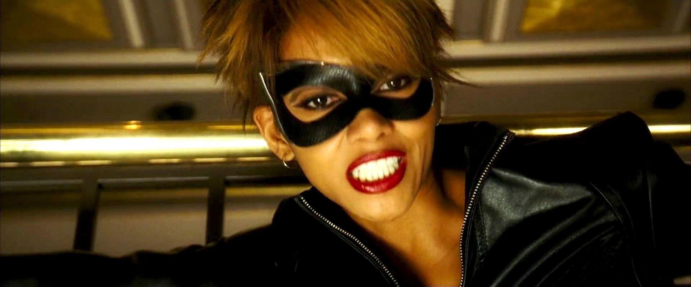 Catwoman (Halle Berry)