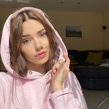 Picture of Sophie Xdt