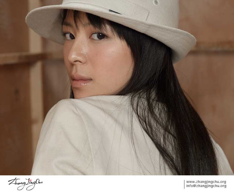 Jingchu Zhang