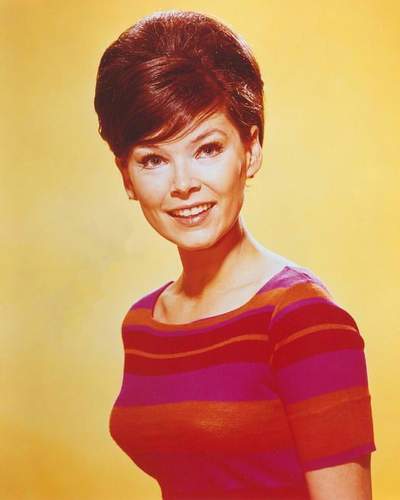 Yvonne Craig height