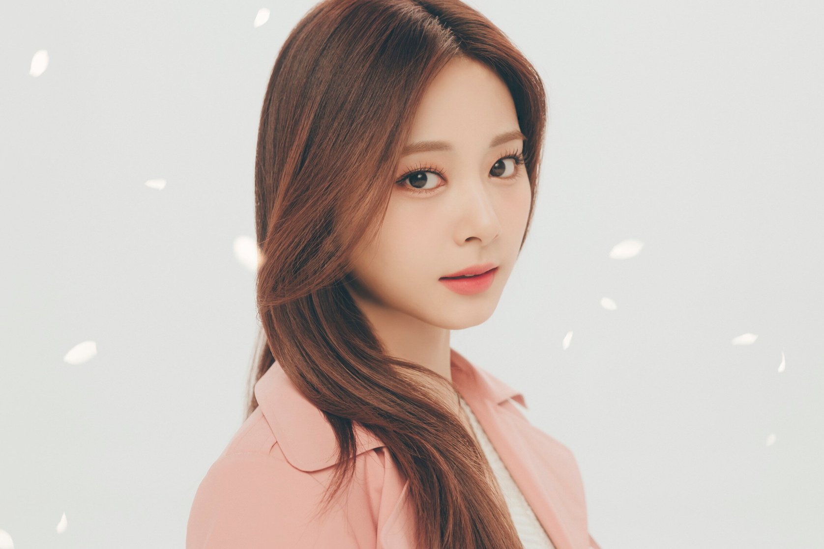Chou Tzu-yu (Tzuyu) Chou Tzu-yu (Tzuyu)