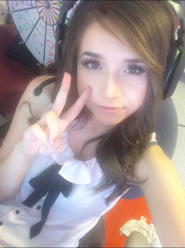 Pokimane Pics