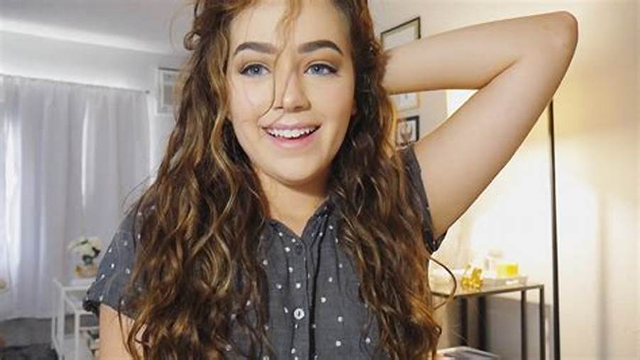 Mary Mouser