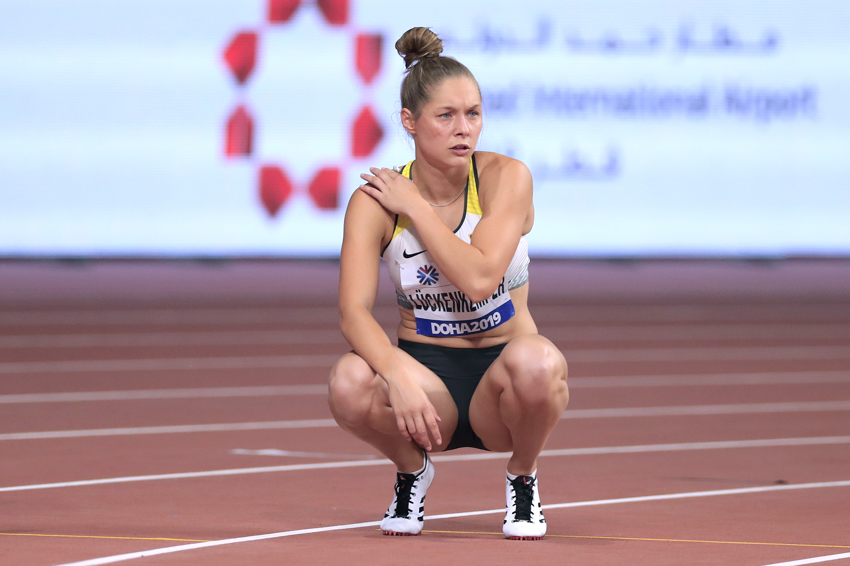 Немецкая Бегунья Джина Люкенкемпер В Купальнике
