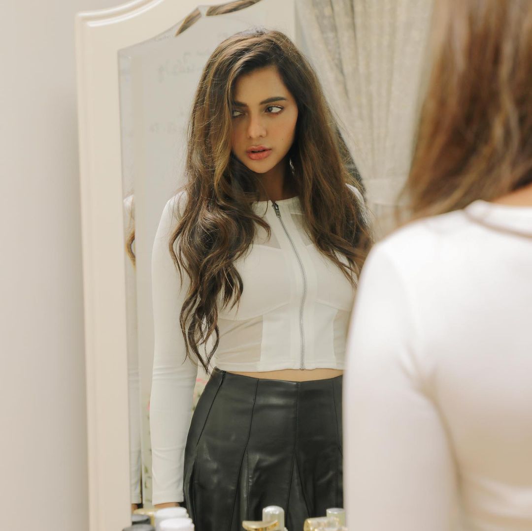 Ruhi Singh Ruhi Singh