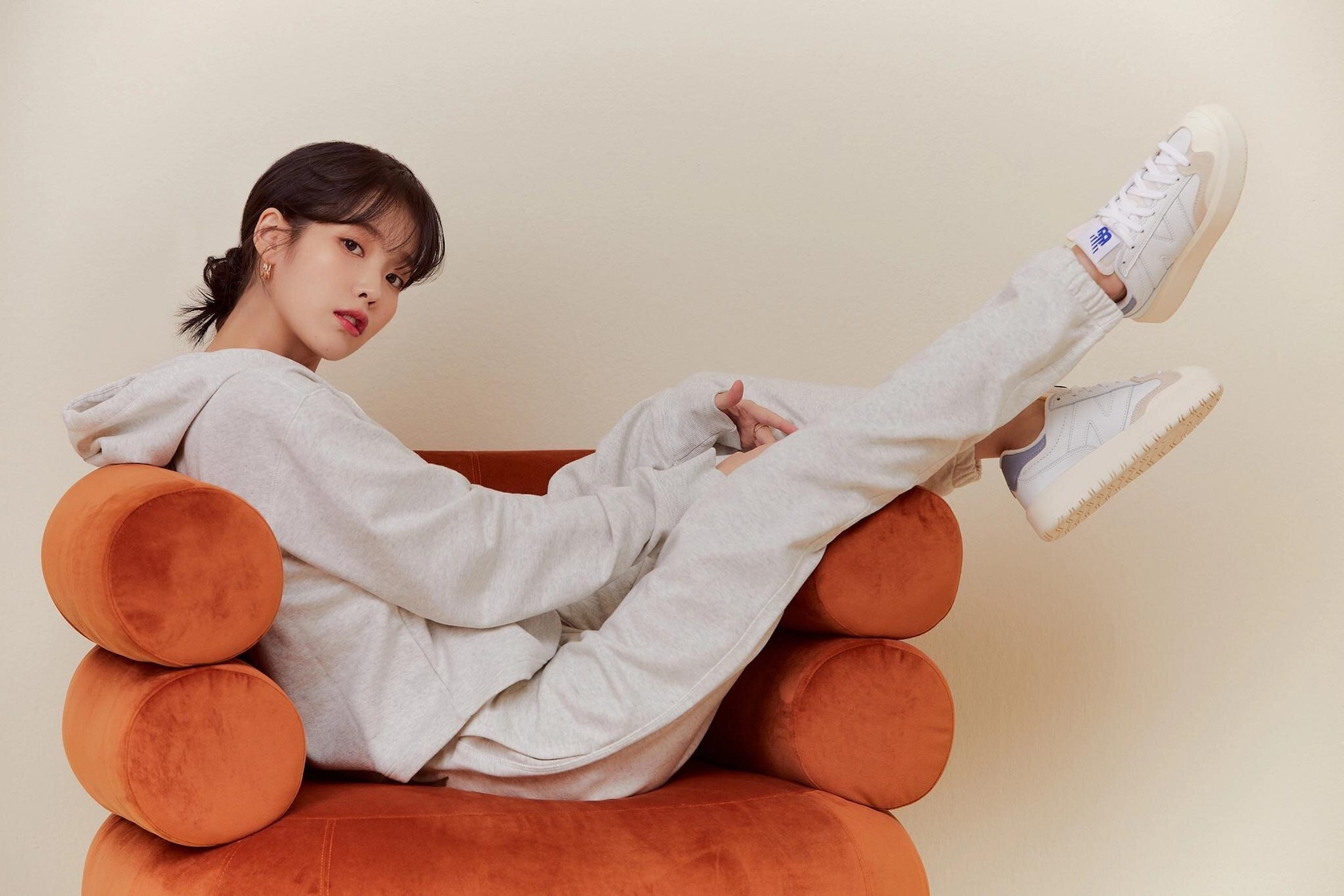 IU IU