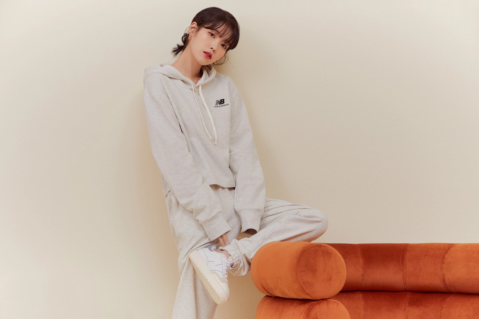 IU