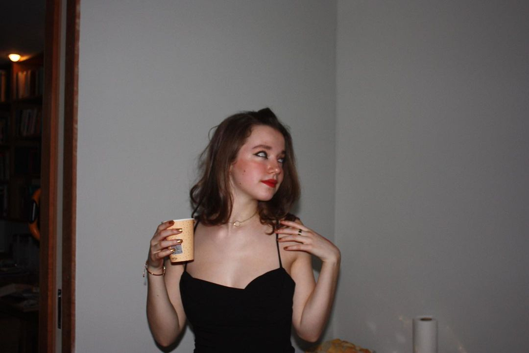 Ariella Glaser