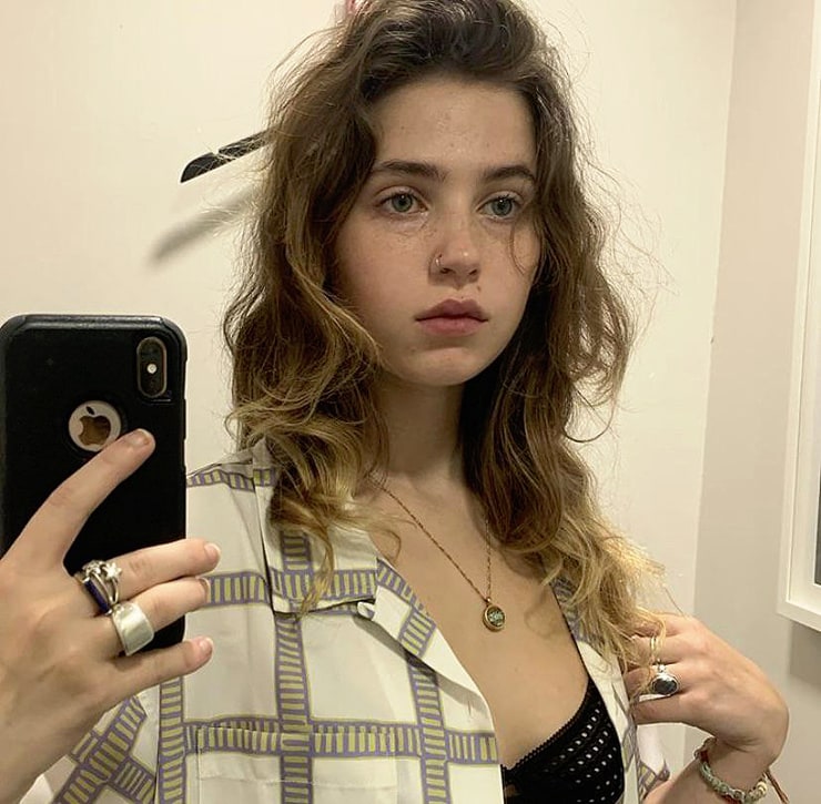 Picture of Clairo