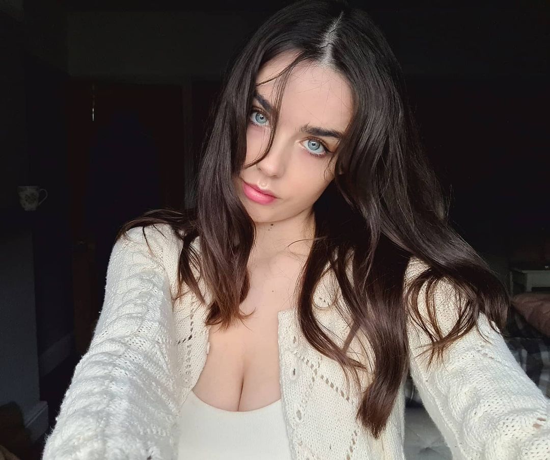 Danielle Sharp Danielle Sharp