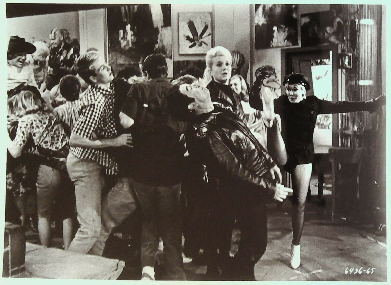 Image of Bikini Beach (1964)