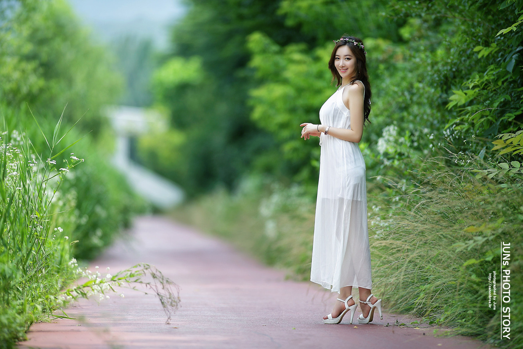 Shin Hae Ri