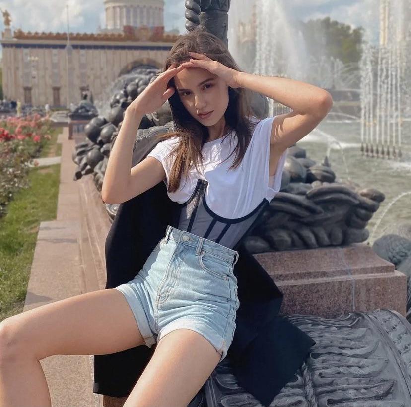 Angelina Romashka Angelina Romashka