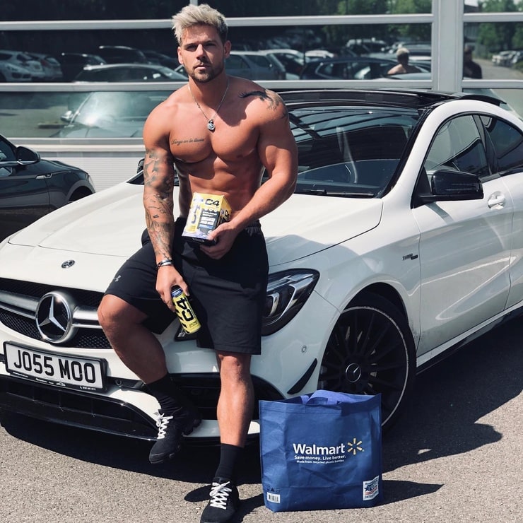 Joss Mooney picture