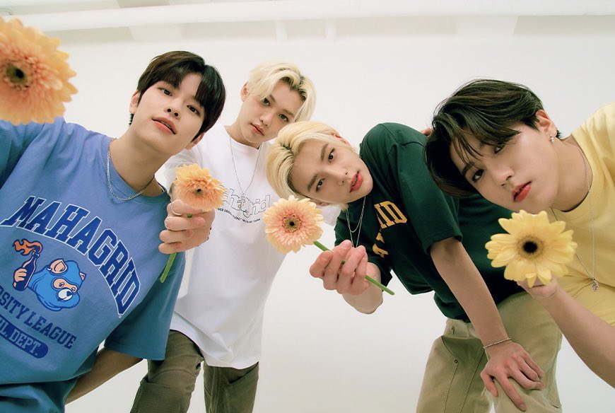 Stray Kids