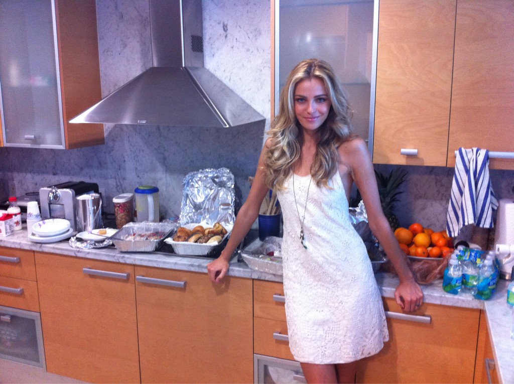 Valentina Zelyaeva Valentina Zelyaeva