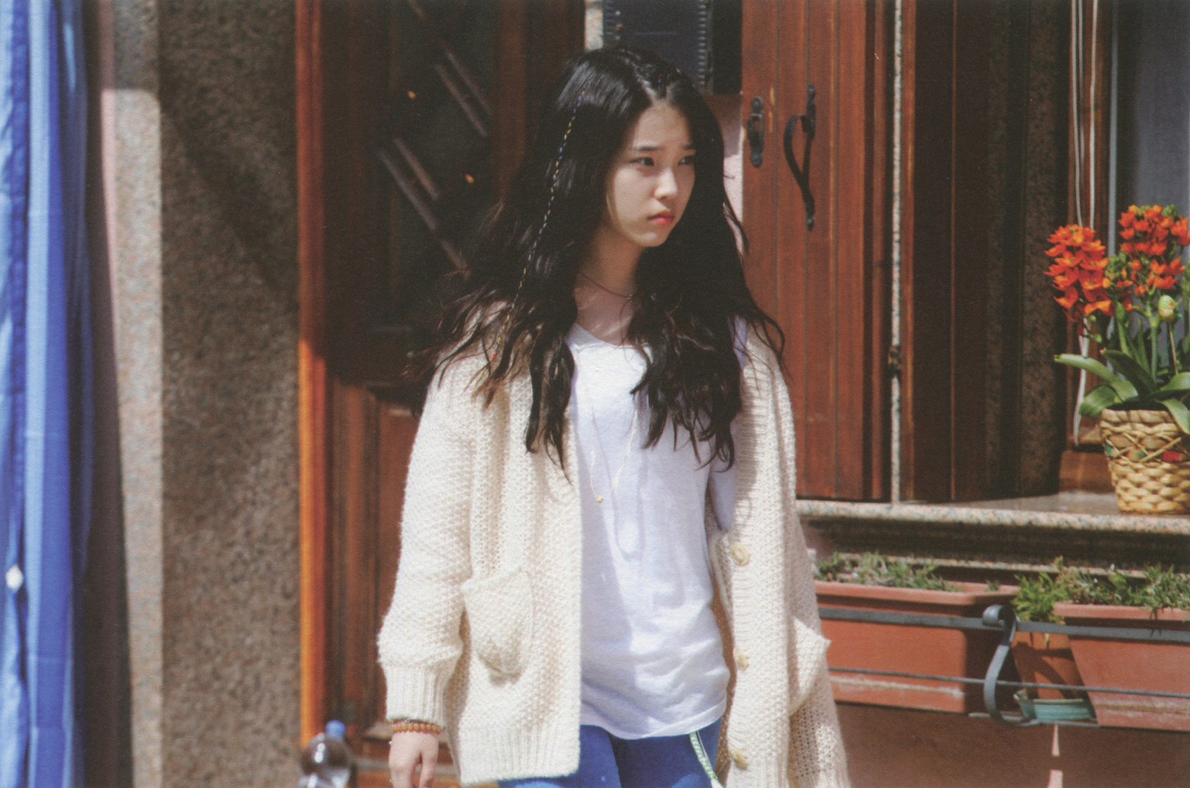 IU