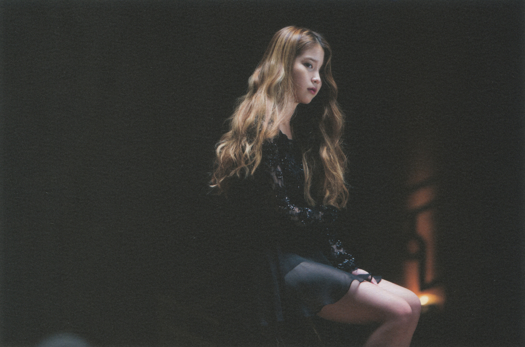 IU