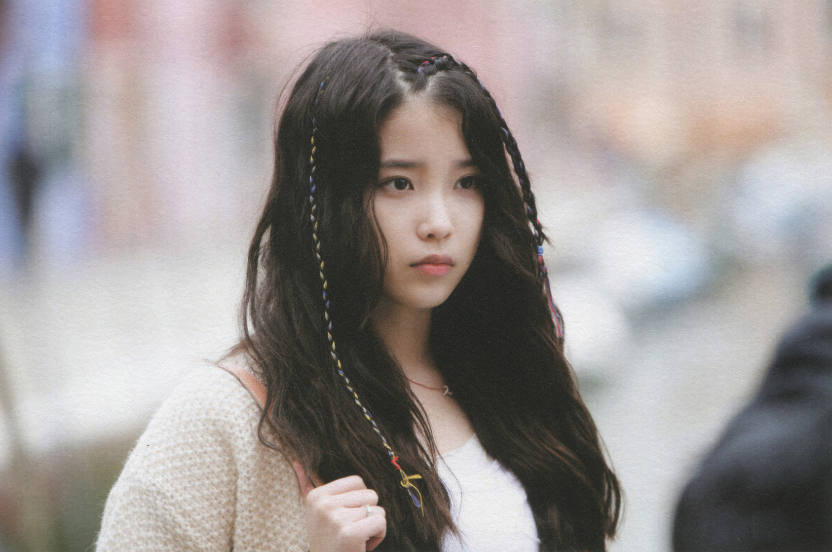 IU