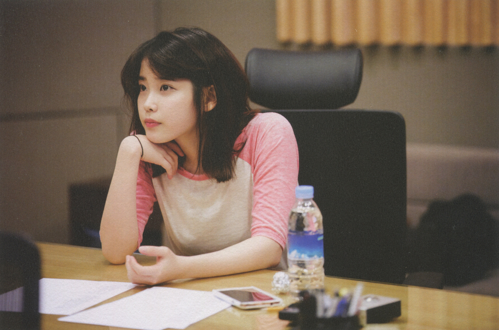 IU