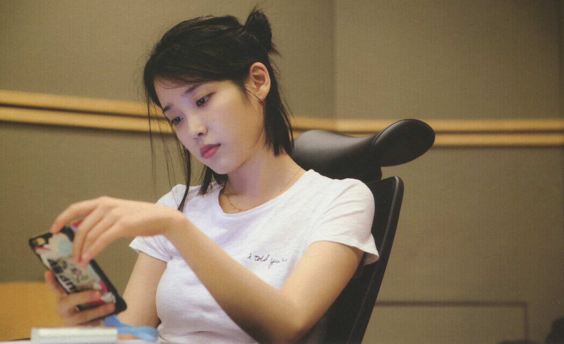 IU