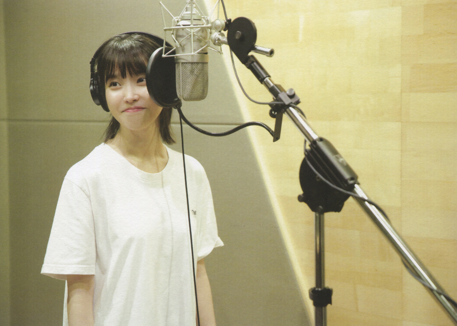 IU