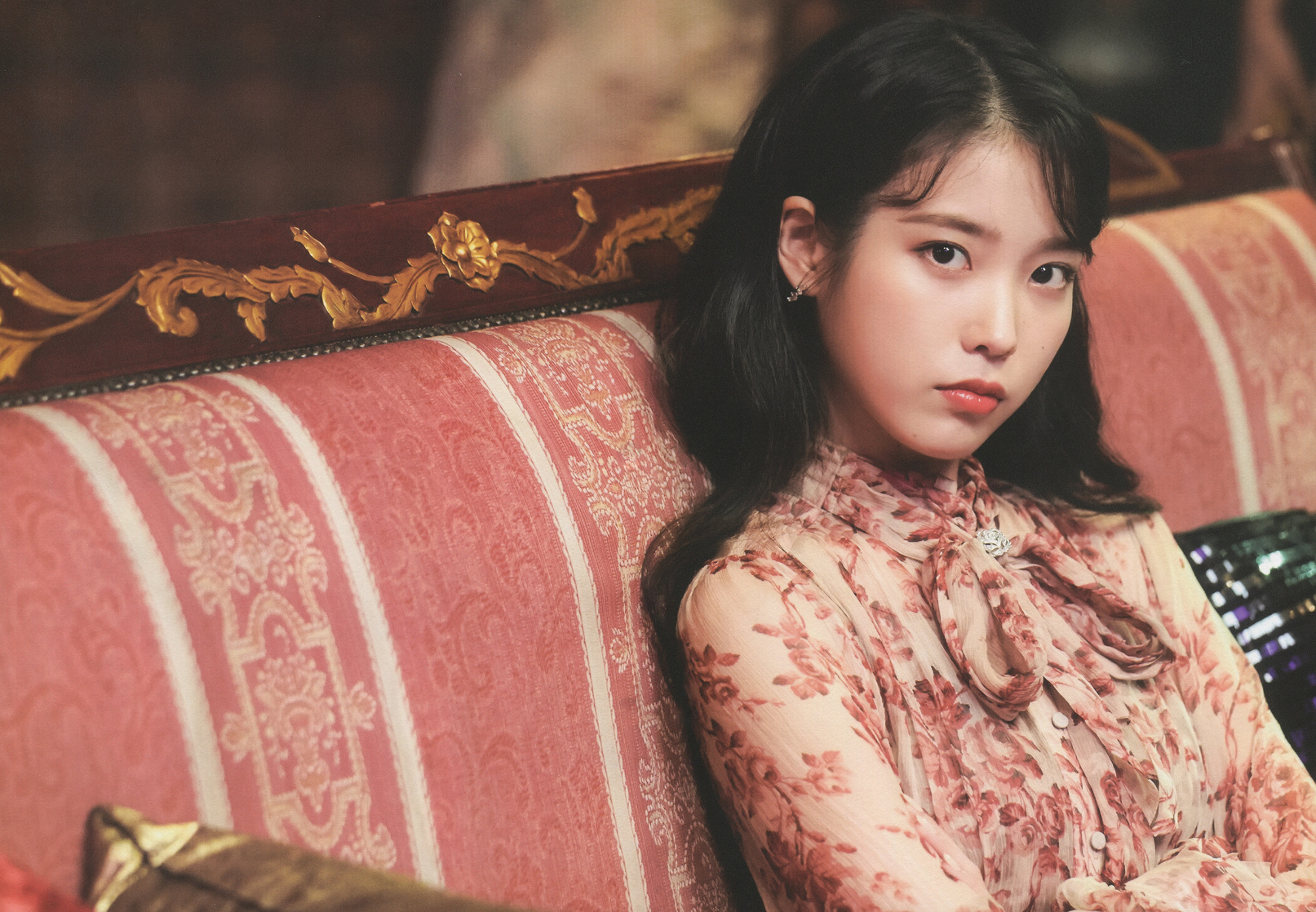 IU
